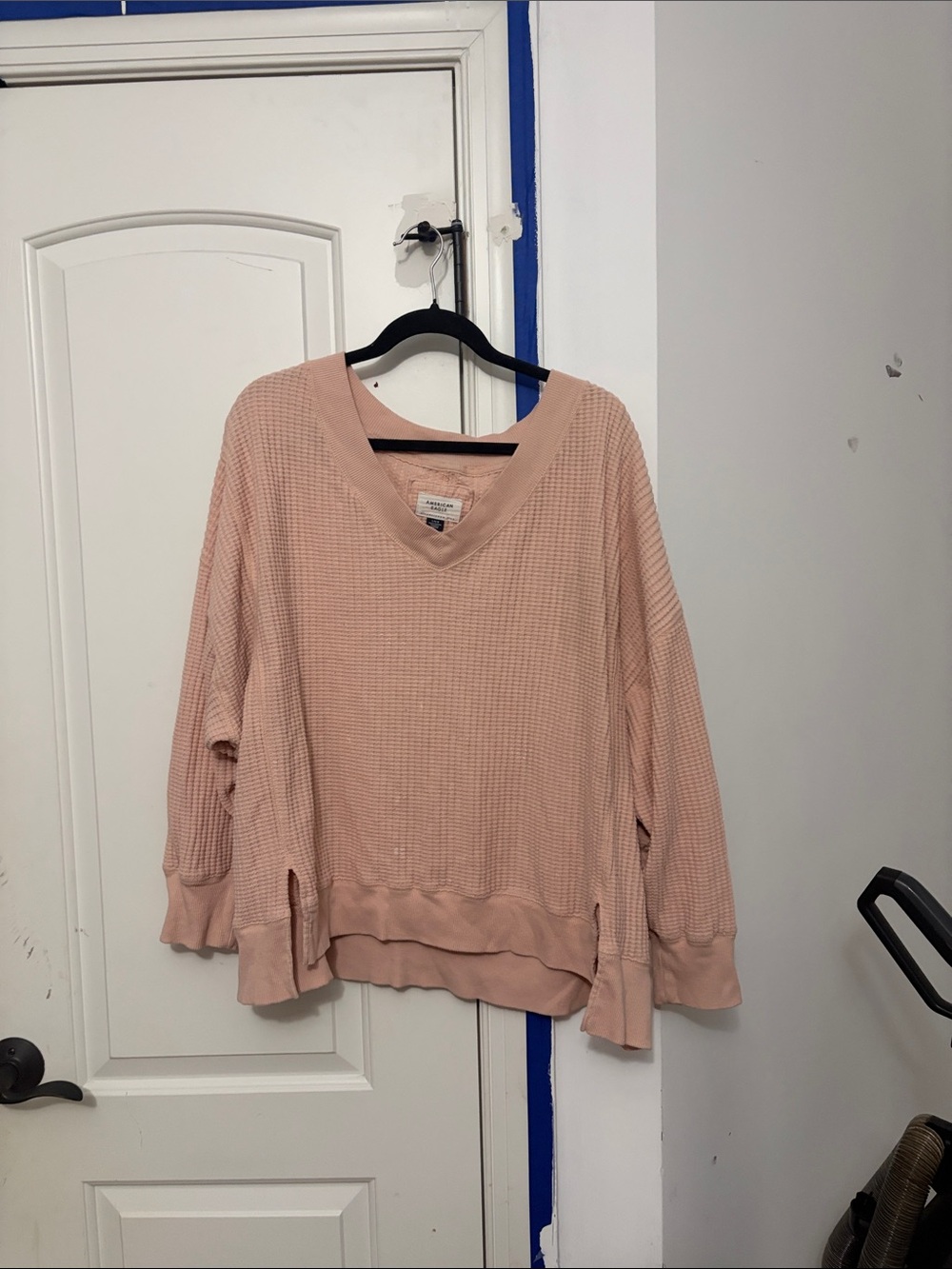 American Eagle Outfitters Waffle Knit V-Neck Sweatshirt - Blush Pink